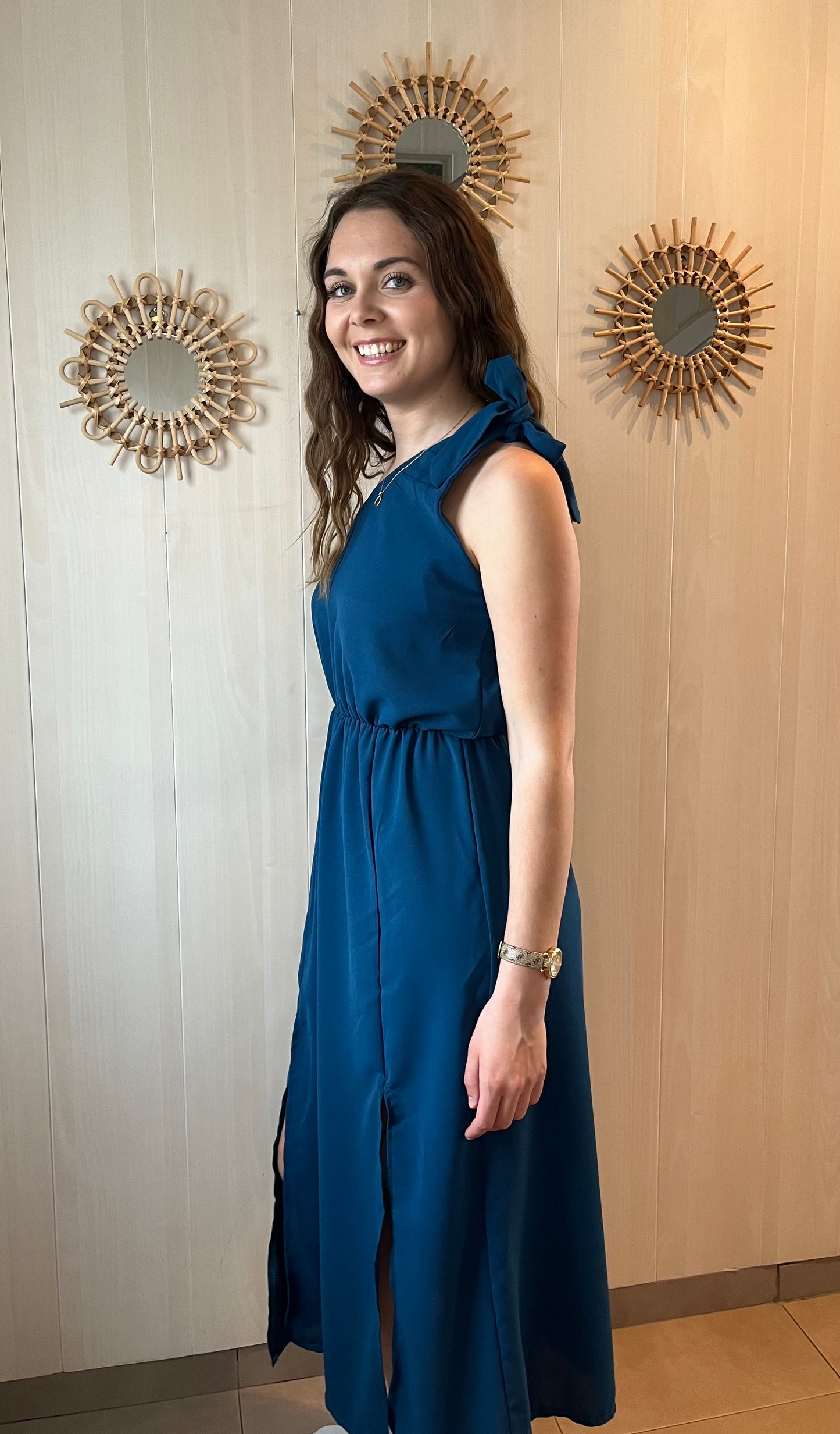 Robe à nouer sur l’épaule