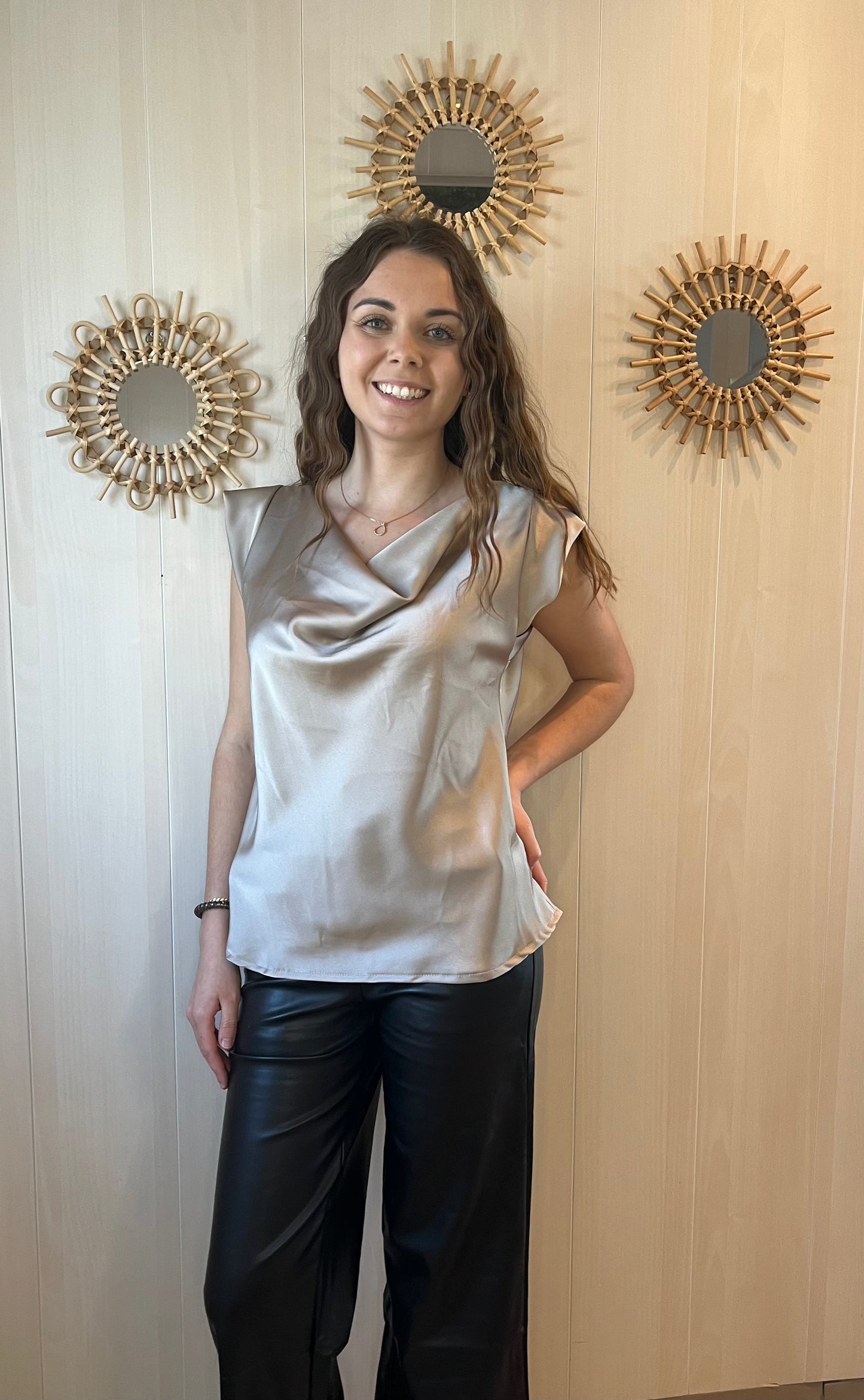 Top en satin beige
