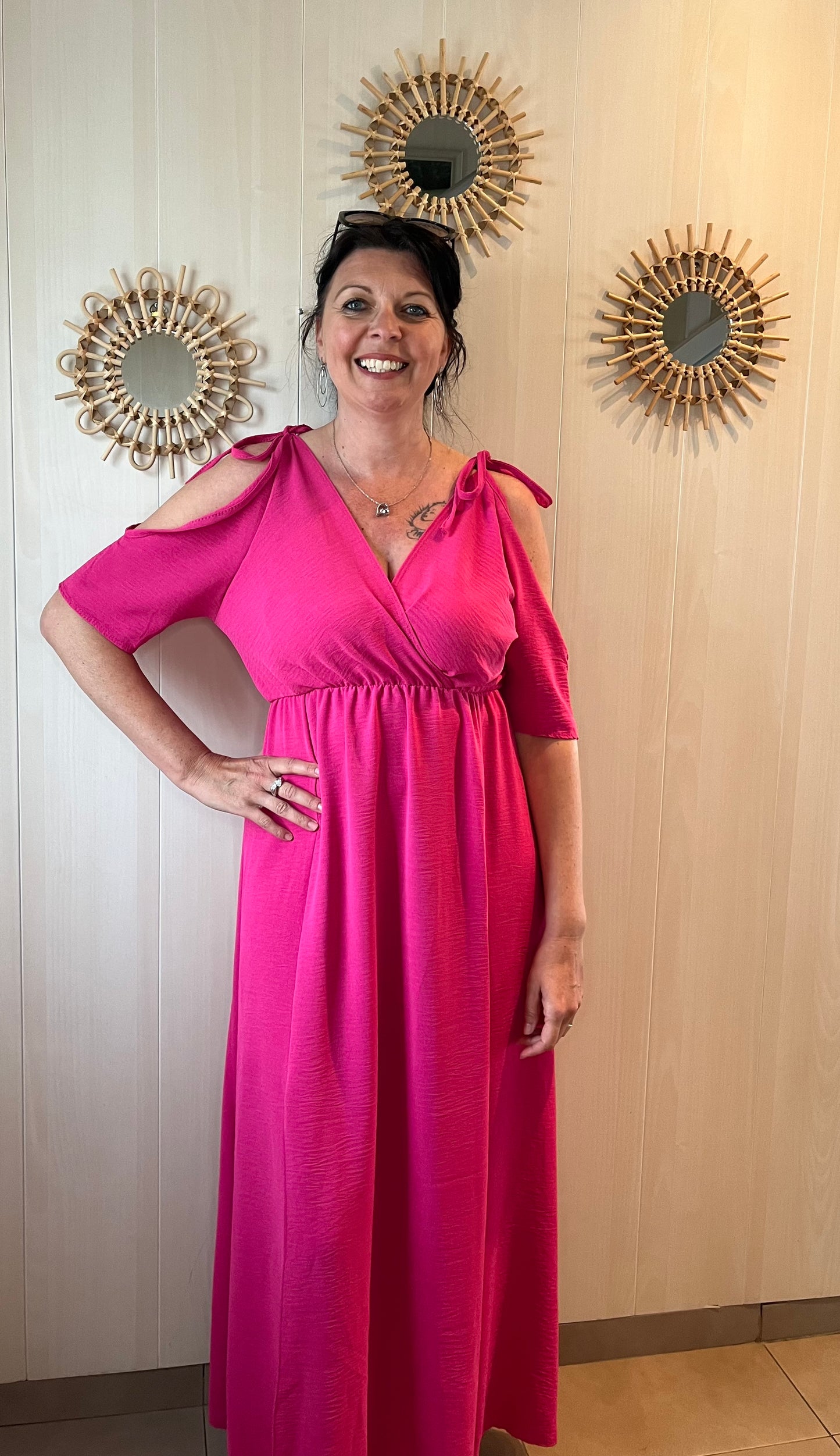 Robe épaules dénudées fuchsia