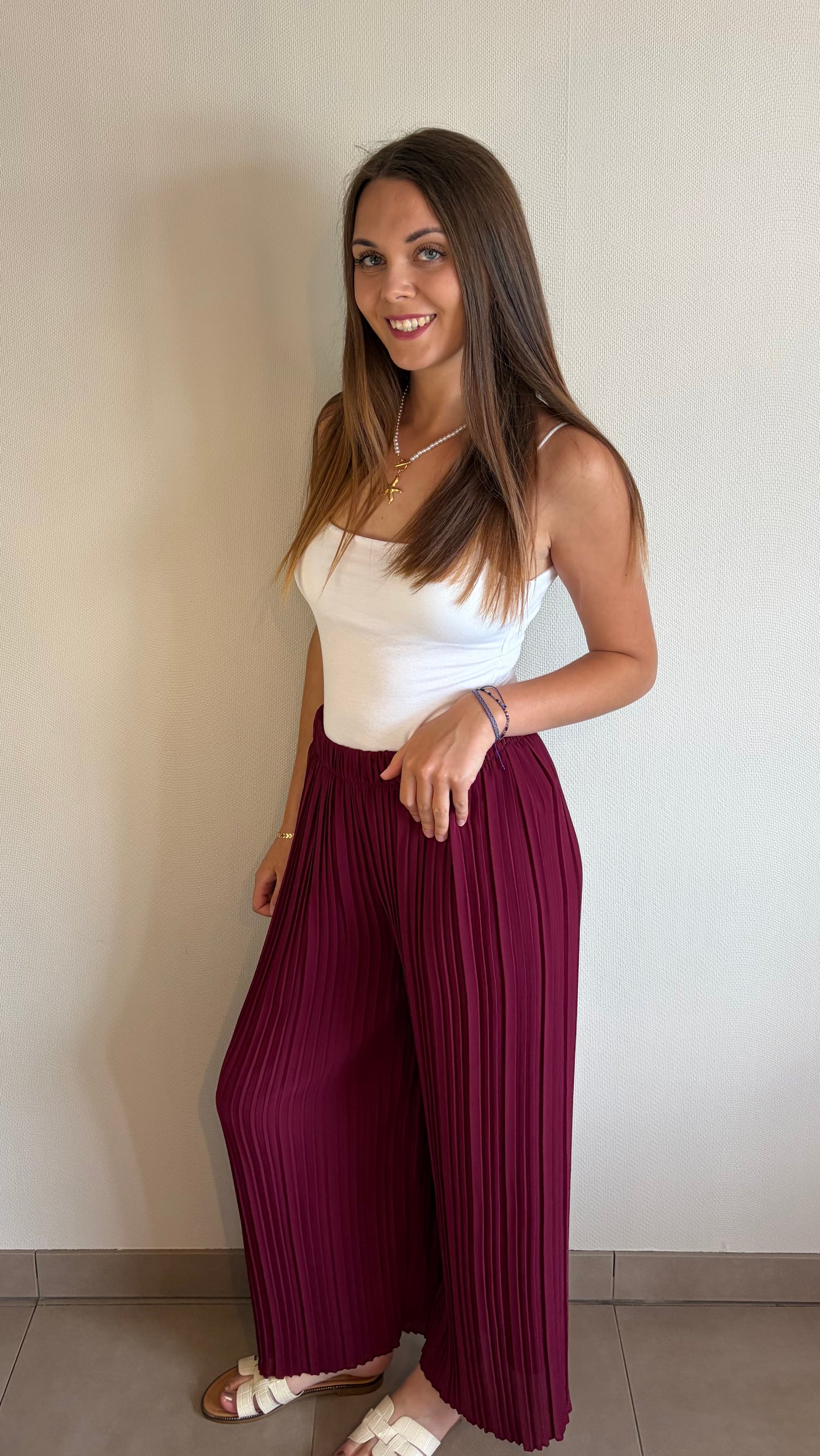 Pantalon plissé bordeaux