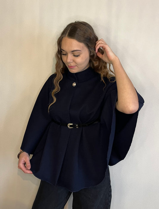Cape bleu marine avec ceinture