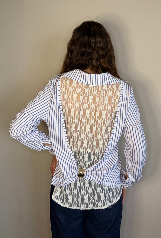 Chemise avec dentelle au dos
